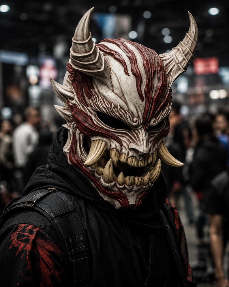 Hollow oni cosplay mask with horns