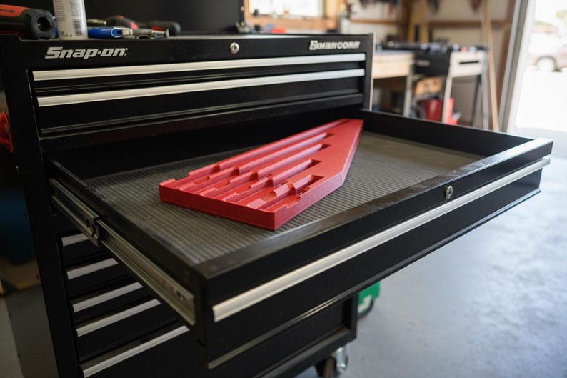 Snap-on pry bar organizer tray